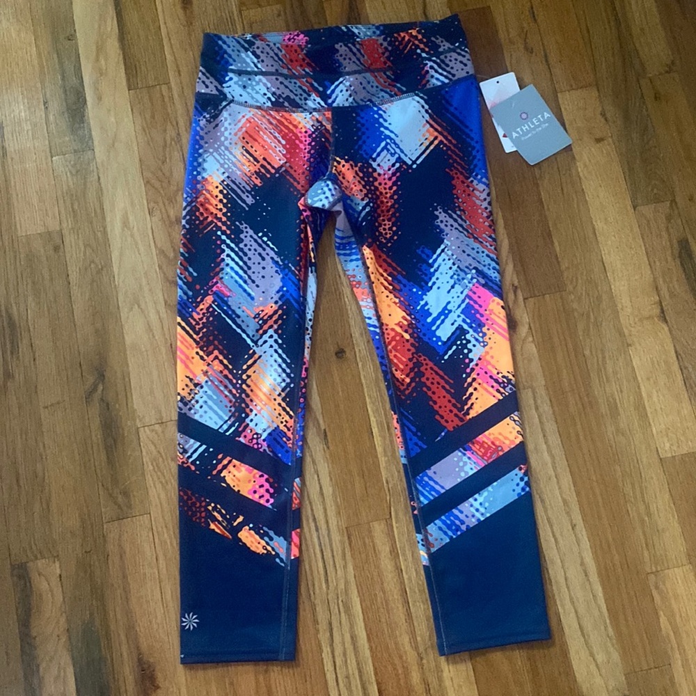 Athleta Lava Sonar Capri XS 3/4 multi color leggings. rand new, with tags.